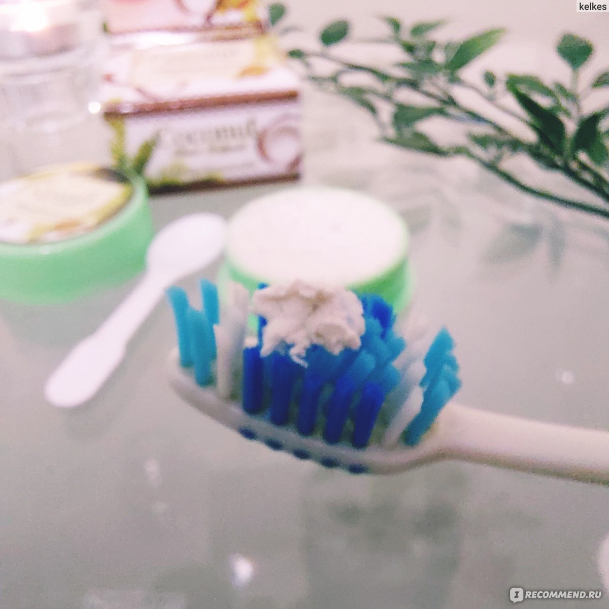 Зубной порошок Rochjana (Роджана) Тайская отбеливающая зубная паста с кокосом фото