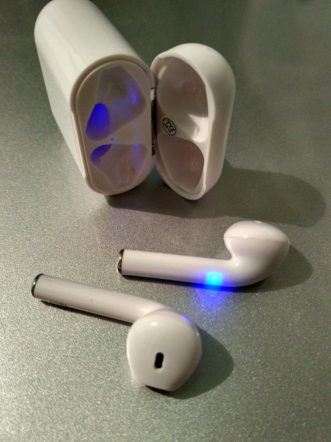 Bluetooth-Наушники TWS i12 фото