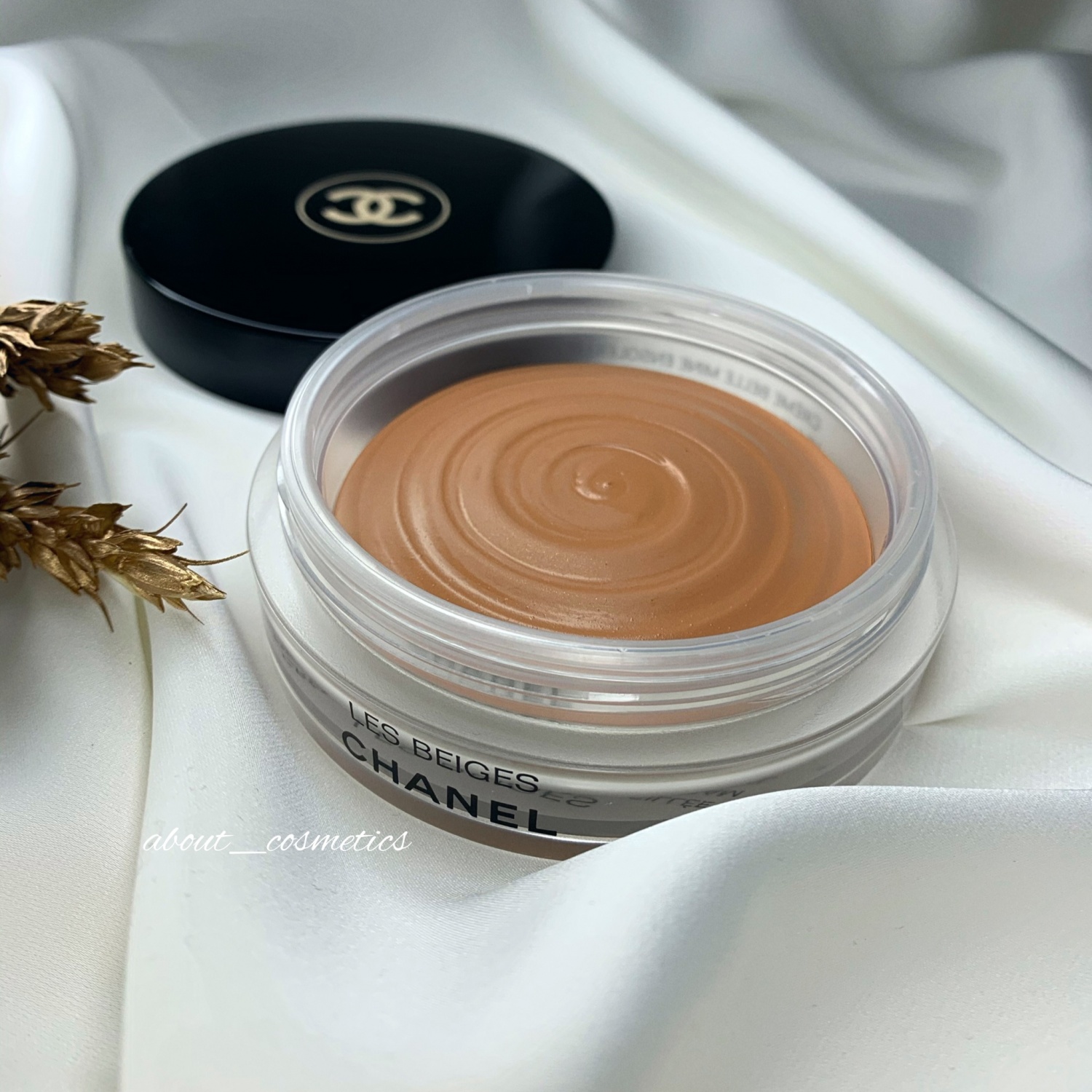 Бронзер Chanel Бронзирующий крем-гель с эффектом естественного загара ...
