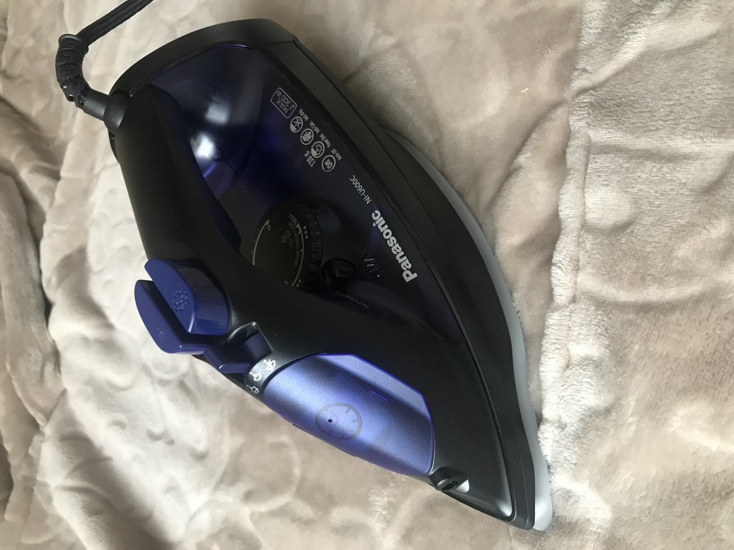 Утюг Panasonic NI-U600CATW | отзывы